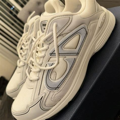 white b30s